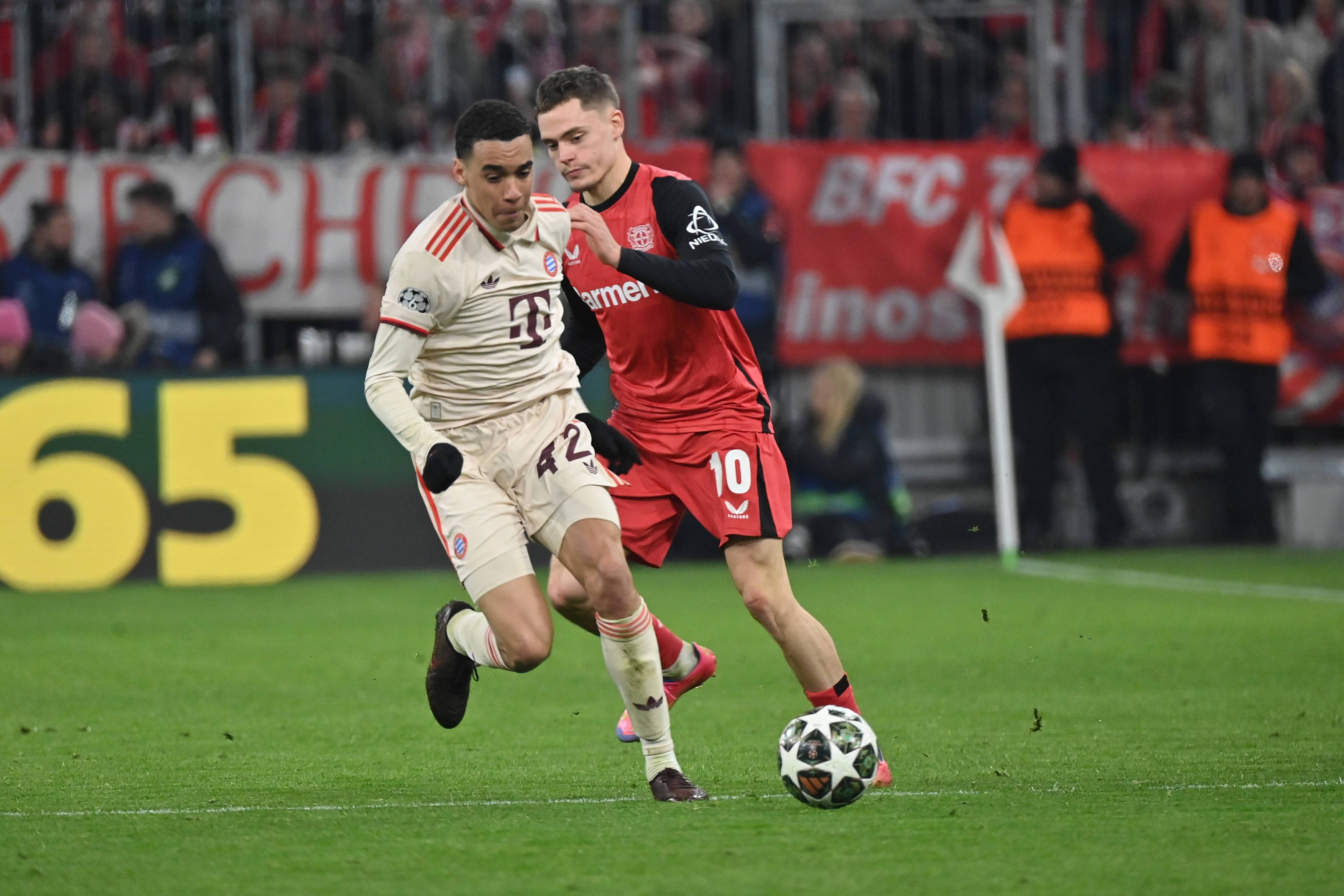 包含勒沃库森主场失利，争夺前四名席位遇阻的词条