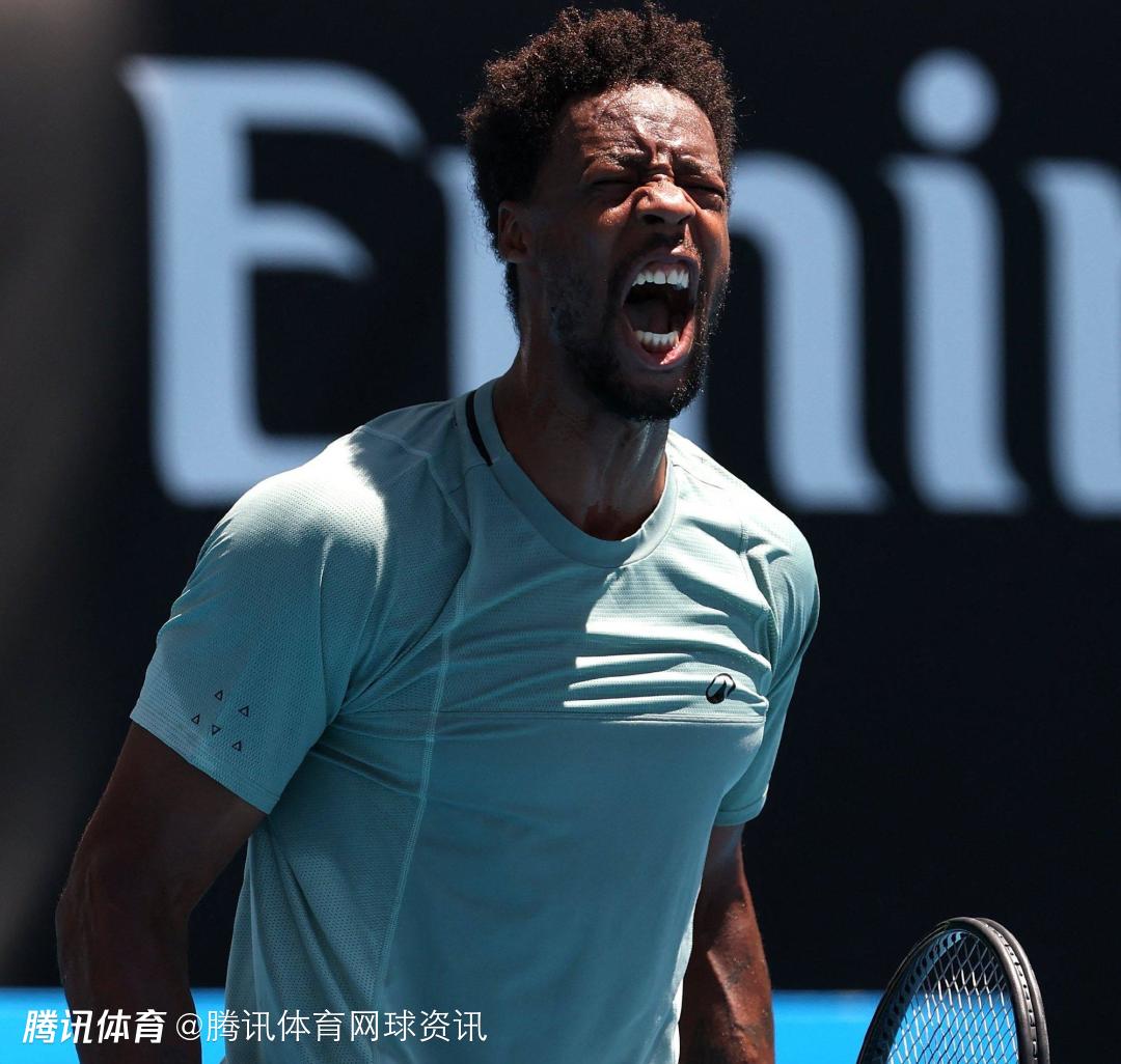 包含西班牙网球队鏖战欧洲网球队，梅德韦杰夫制霸全场的词条