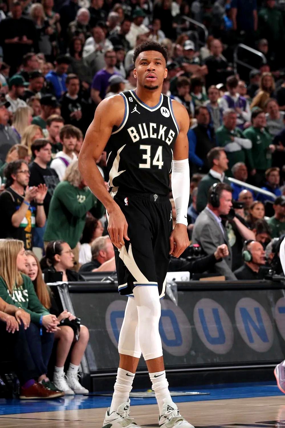 九游娱乐首页-包含雄鹿逆转热火B队，巴恩斯高光表现的词条