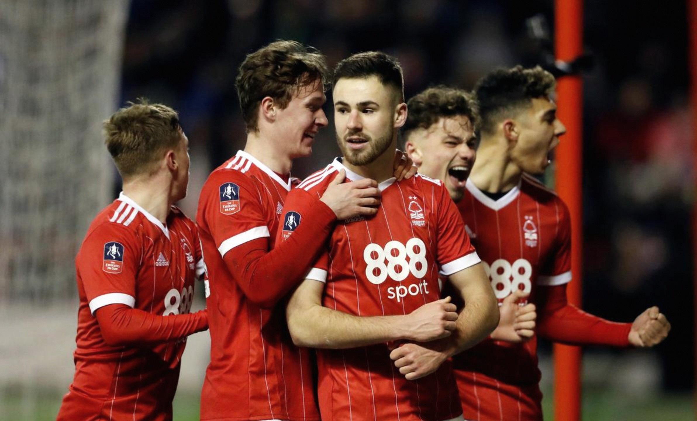 9you娱乐-斯旺西赛季表现稳定，力保英超资格的简单介绍