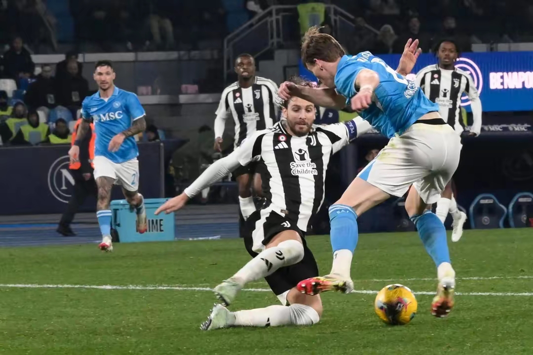 尤文图斯客场战平那不勒斯，积分略有提升