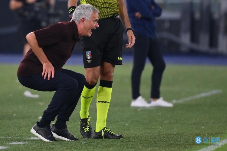 包含欧国联赛裁判风波不断，公平裁判成热议话题的词条