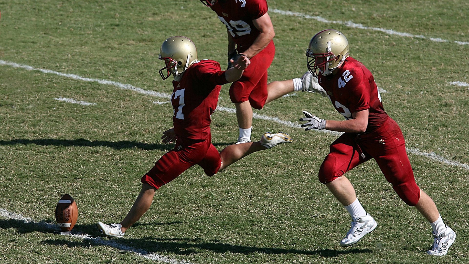 广东队轻取火箭,布克成为关键先生