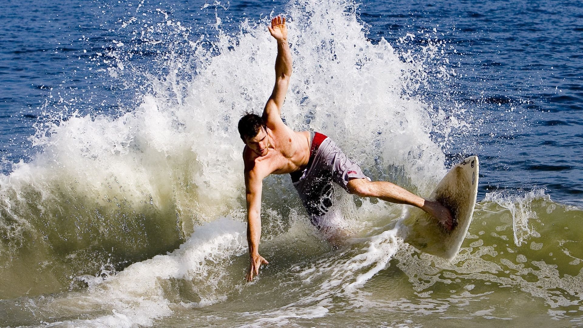 欧冠淘汰赛之夜,西亚卡姆的独舞,个人能力在最高舞台的完全绽放